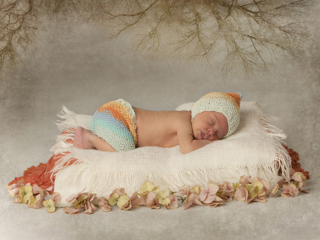 Bebés-niños-fotografía de bebés-fotógrafo de bebés en Valencia-fotografía original-diferente-creativa-Newborn--fotógrafo en Valencia-books-sesion bebés-Photo-recien nacidos,fotógrafo en Foy