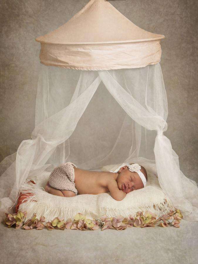 Bebés-niños-fotografía de bebés-fotógrafo de bebés en Valencia-fotografía original-diferente-creativa-Newborn--fotógrafo en Valencia-books-sesion bebés-Photo-recien nacidos,fotógrafo en Foy