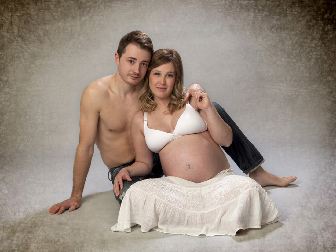 Fotos de embarazada,Fotógrafo de embarazadas fotografía de embarazadas en Valencia,Premamá,fotos embarazada,original y creativa,photos,photography,embarazo,fotógrafo en Meliana,fotografía materna