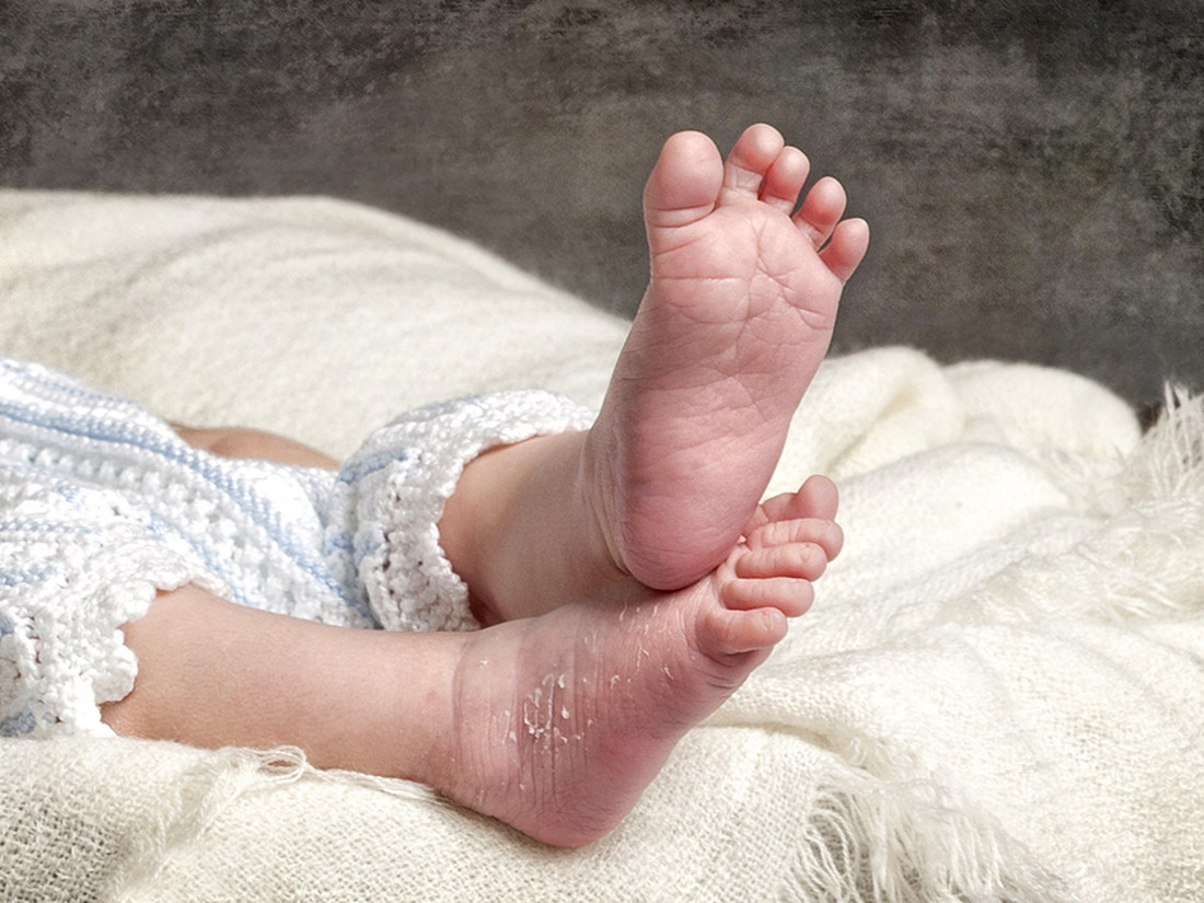 fotógrafo de bebes-babys-recien nacidos-New born-embarazdas-fotografía infantil-fotografo en Valencia-Meliana--premama-Marquez fotógrafo-11