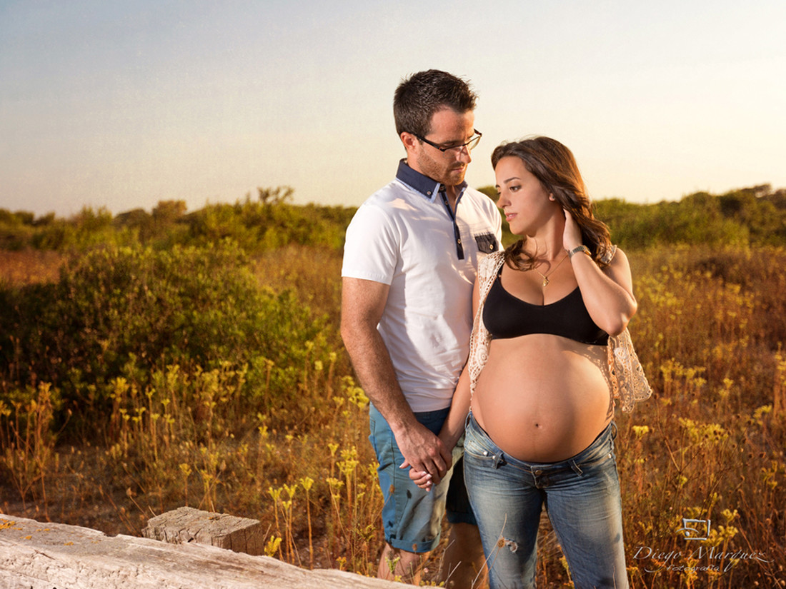 Fotógrafo de embarazadas-fotografía de embarazadas en Valencia-premamá--original y creativa-embarazo-fotografía maternal-fotos tiernas-02