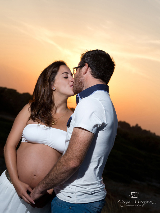 Fotógrafo de embarazadas-fotografía de embarazadas en Valencia-premamá--original y creativa-embarazo-fotografía maternal-fotos tiernas-11