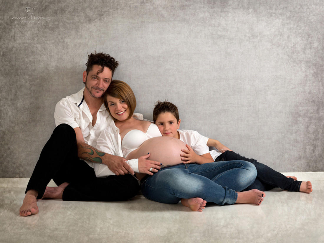 Fotógrafo de embarazadas-fotografía de embarazadas en Valencia-premamá--original y creativa-fotografía maternal-fotos tiernas-08