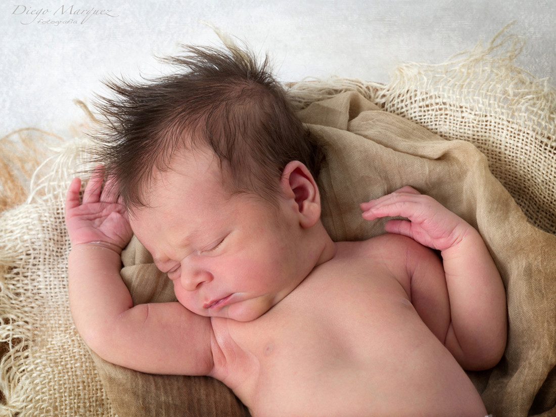 fotógrafo de bebes-recien nacidos-Newborn-fotografo en Valencia-Meliana--premama-Marquez fotógrafo-04